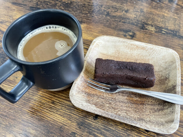 寒い冬にぴったり！濃厚ガトーバーで至福のおやつタイム 🍫